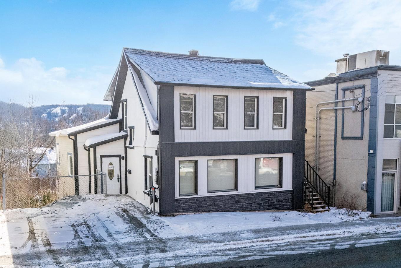 Façade - 1340 - 1344 Rue King O., Sherbrooke (Les Nations), QC - Outdoor