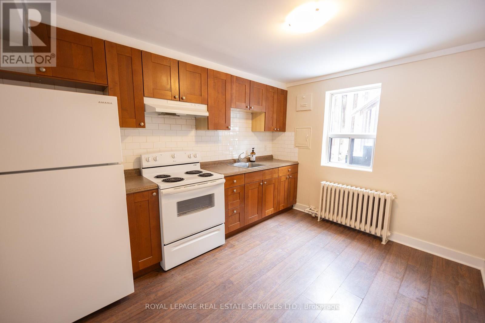 1 - 12 Cayuga Avenue, Mississauga, ON - Indoor Photo Showing Kitchen