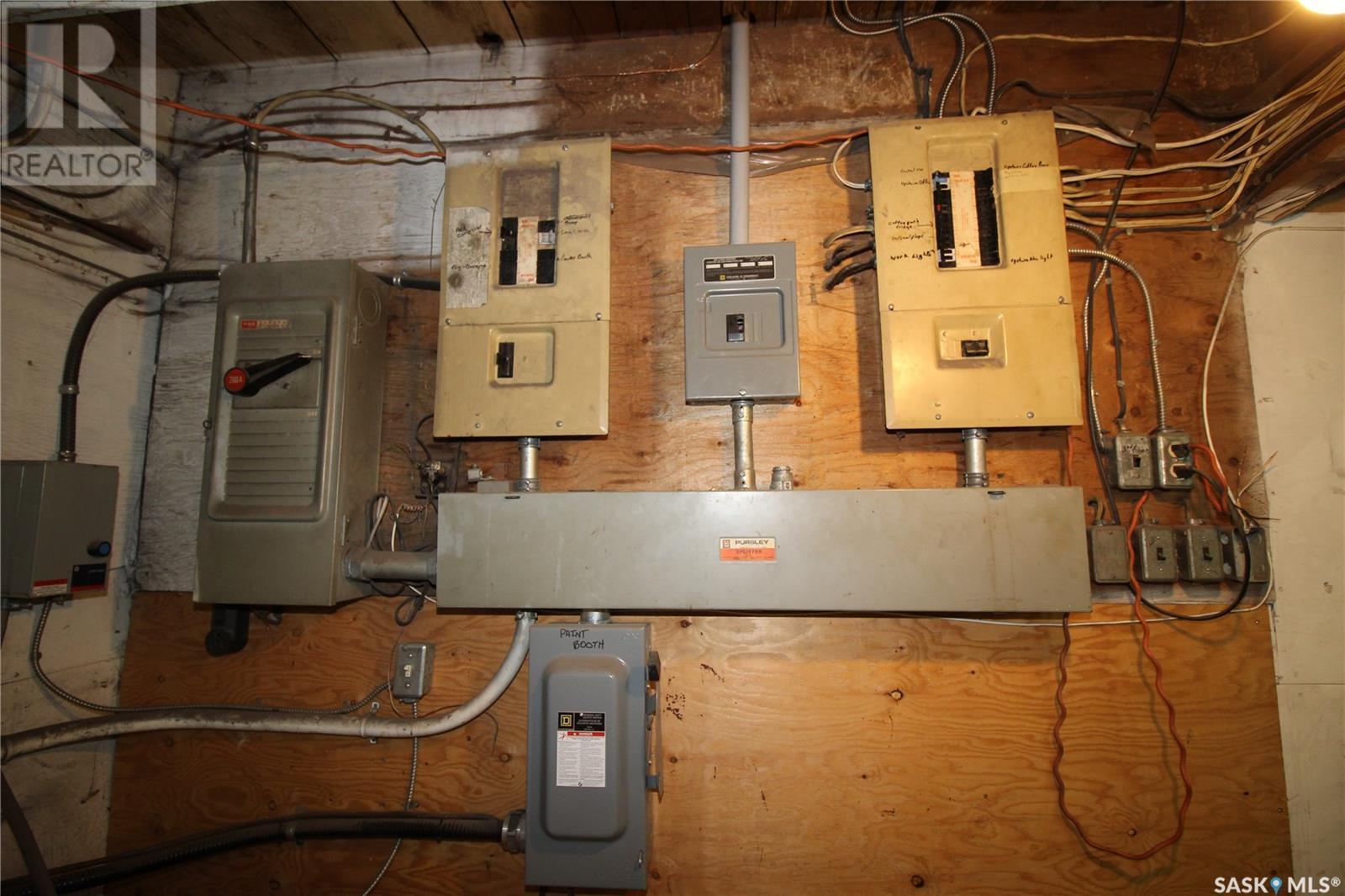 102 5Th Avenue W, Battleford, SK