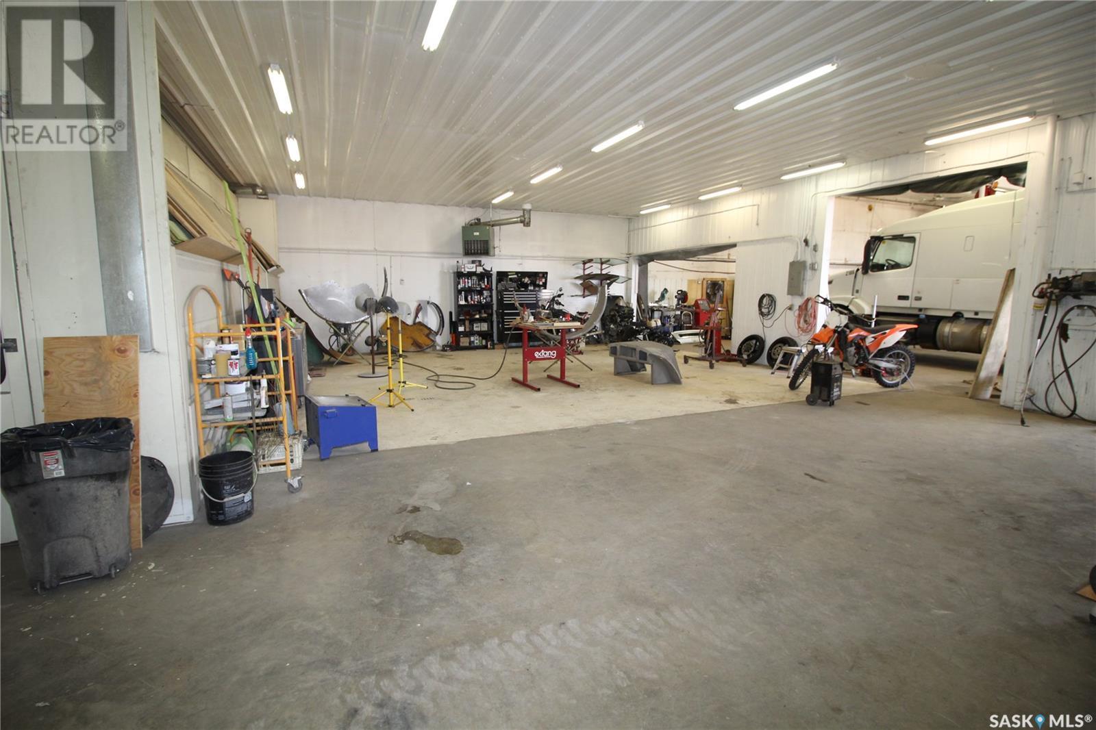 102 5Th Avenue W, Battleford, SK