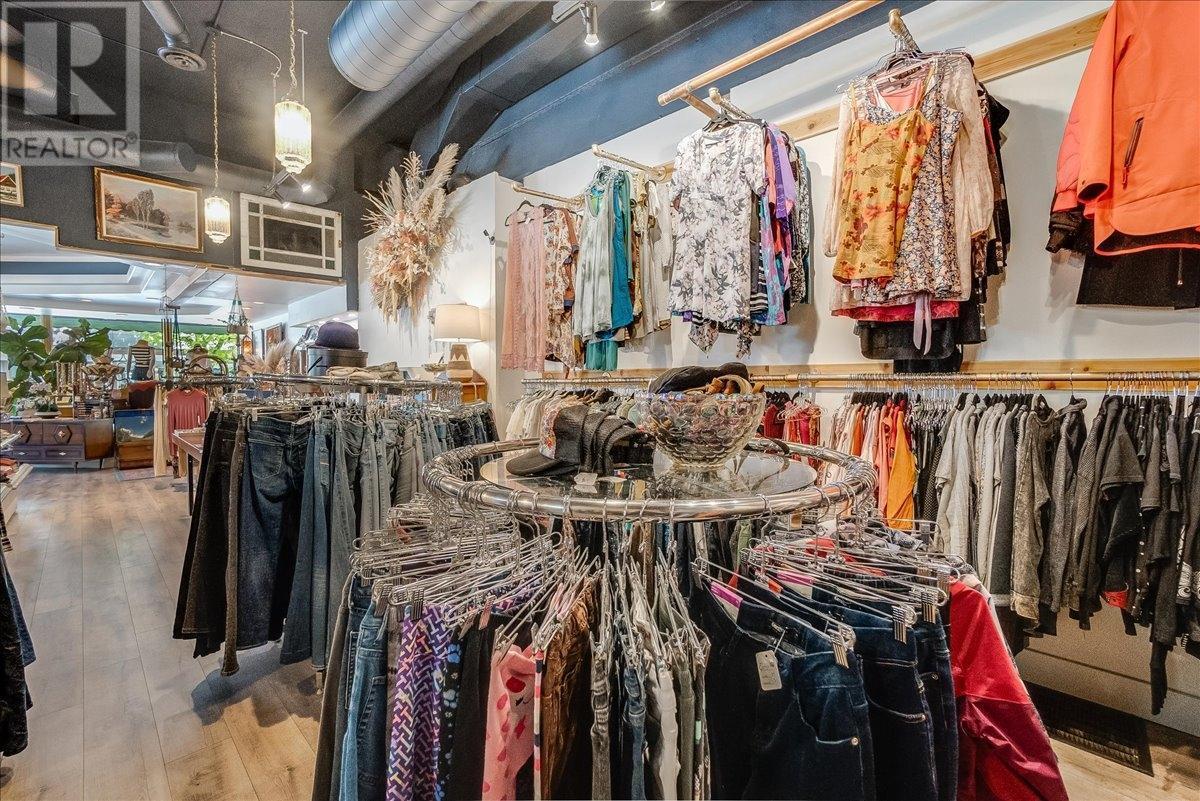 302 Baker Street, Nelson, BC