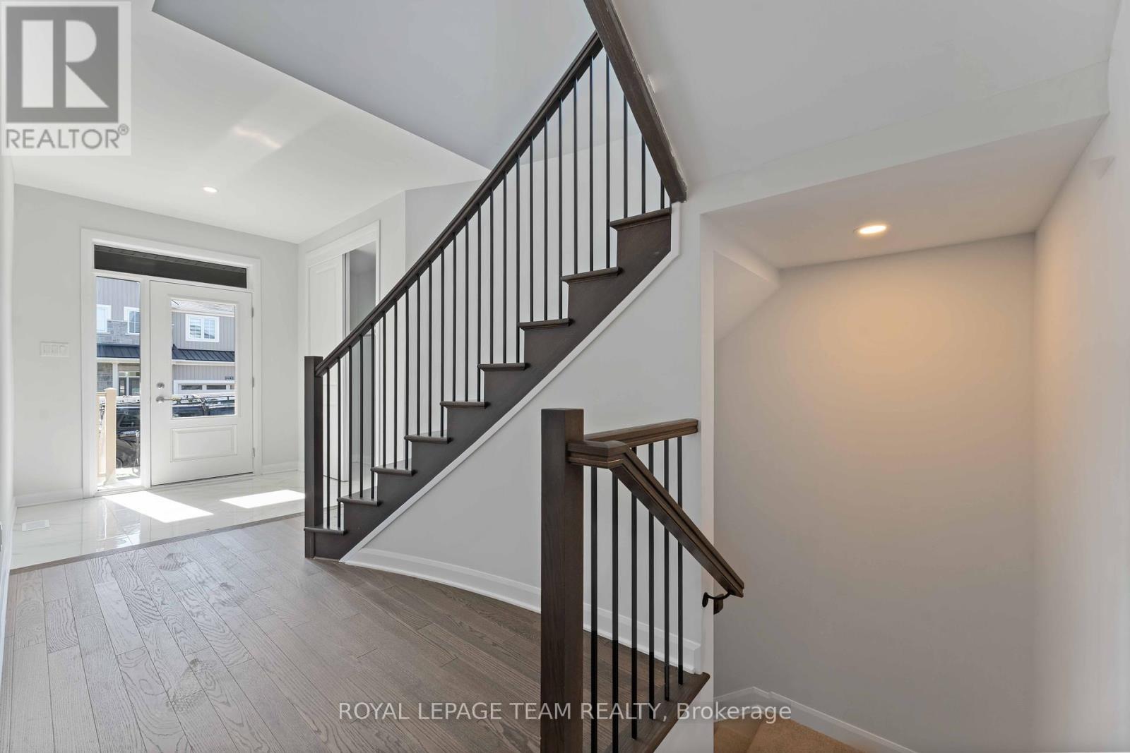 214 Prosperity Walk, Ottawa, ON - Indoor Photo Showing Other Room