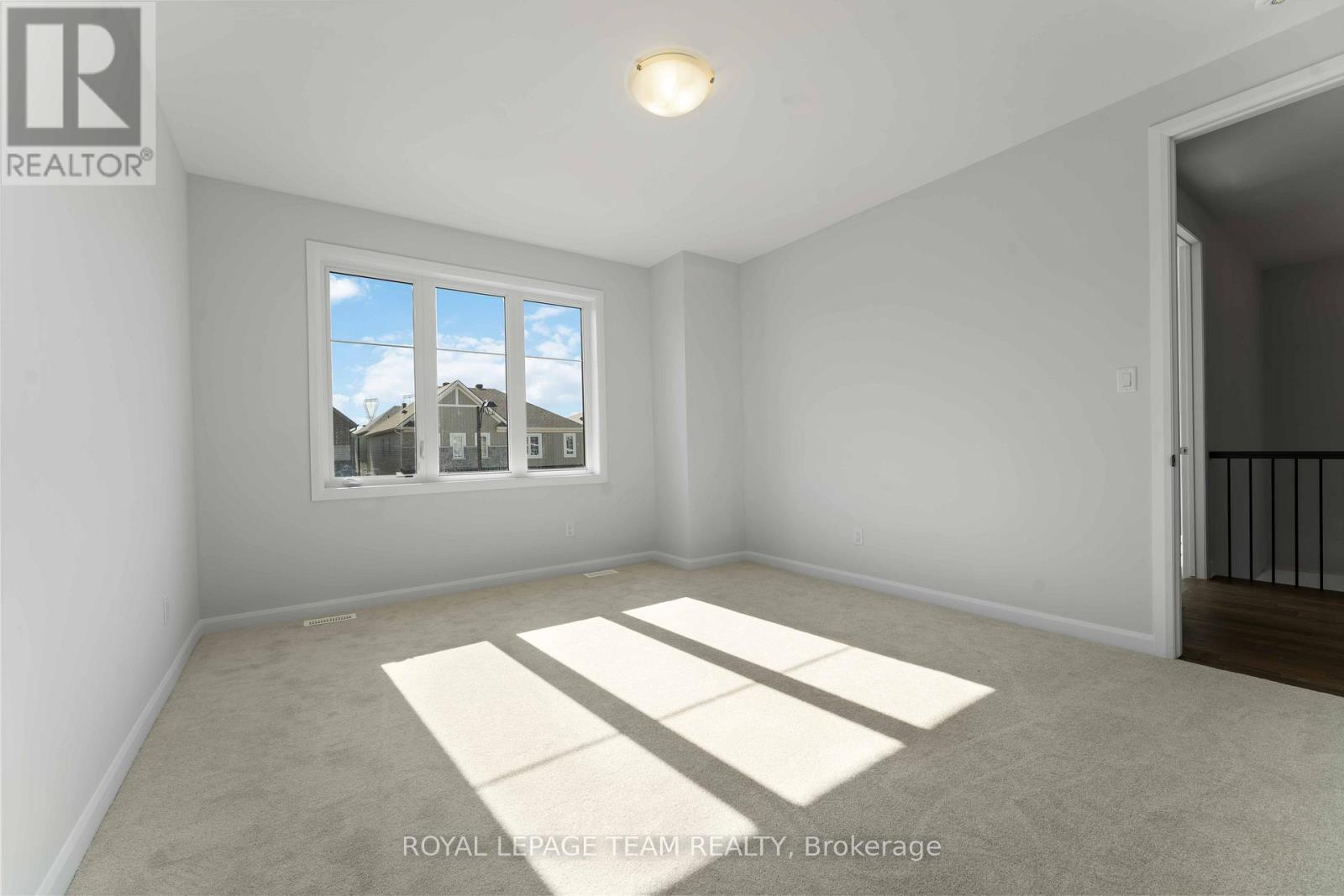 214 Prosperity Walk, Ottawa, ON - Indoor Photo Showing Other Room