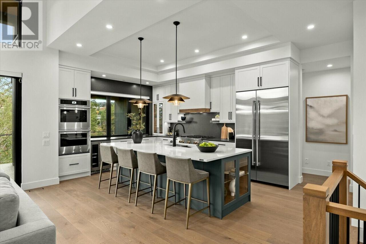 124 Wildsong Crescent W, Vernon, BC - Indoor Photo Showing Kitchen With Upgraded Kitchen