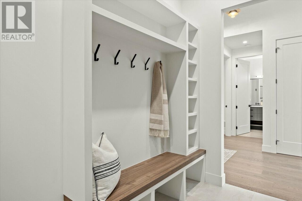 124 Wildsong Crescent W, Vernon, BC - Indoor