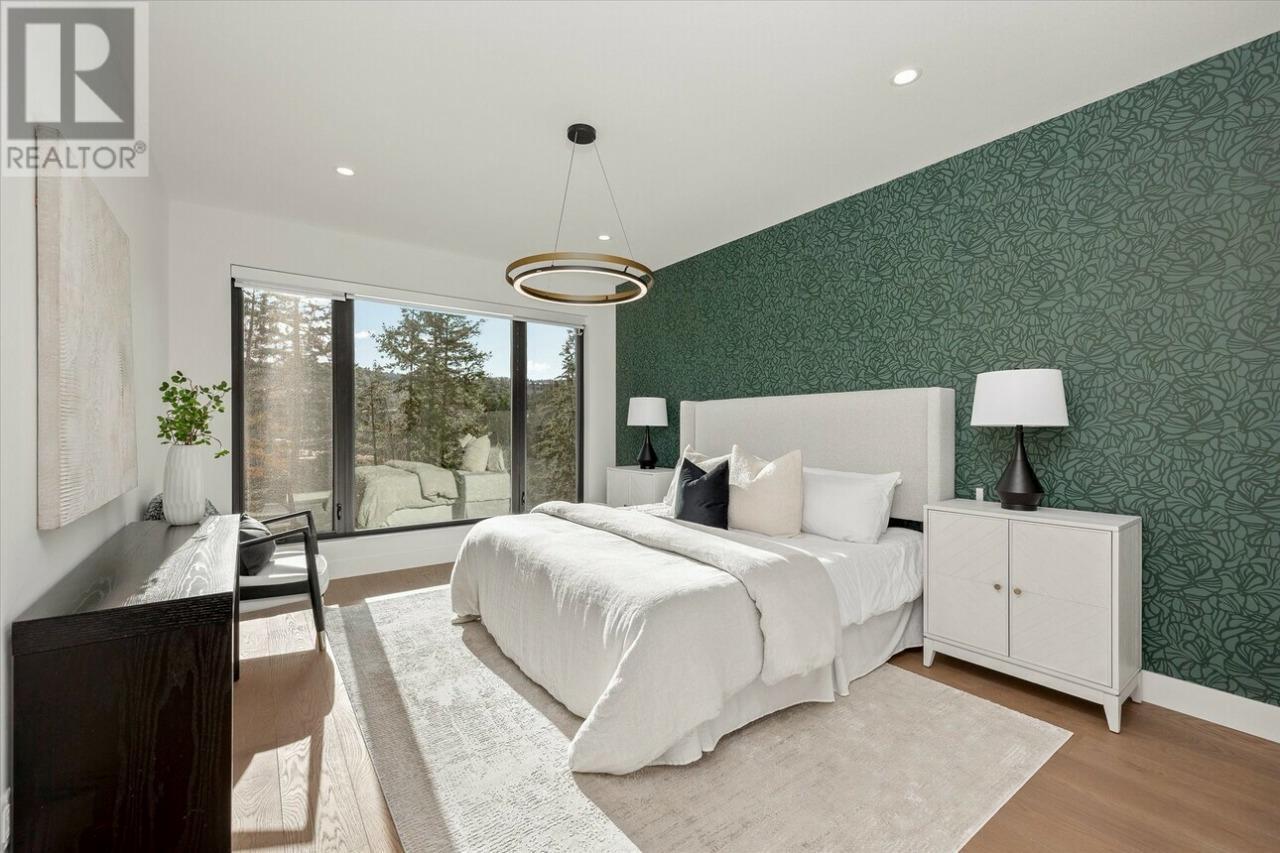 124 Wildsong Crescent W, Vernon, BC - Indoor Photo Showing Bedroom