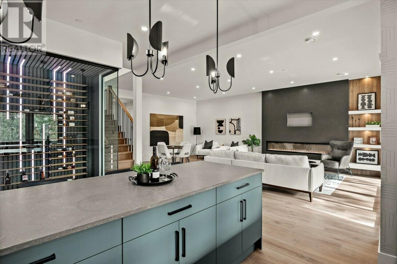 124 Wildsong Crescent W, Vernon, BC - Indoor Photo Showing Kitchen With Upgraded Kitchen