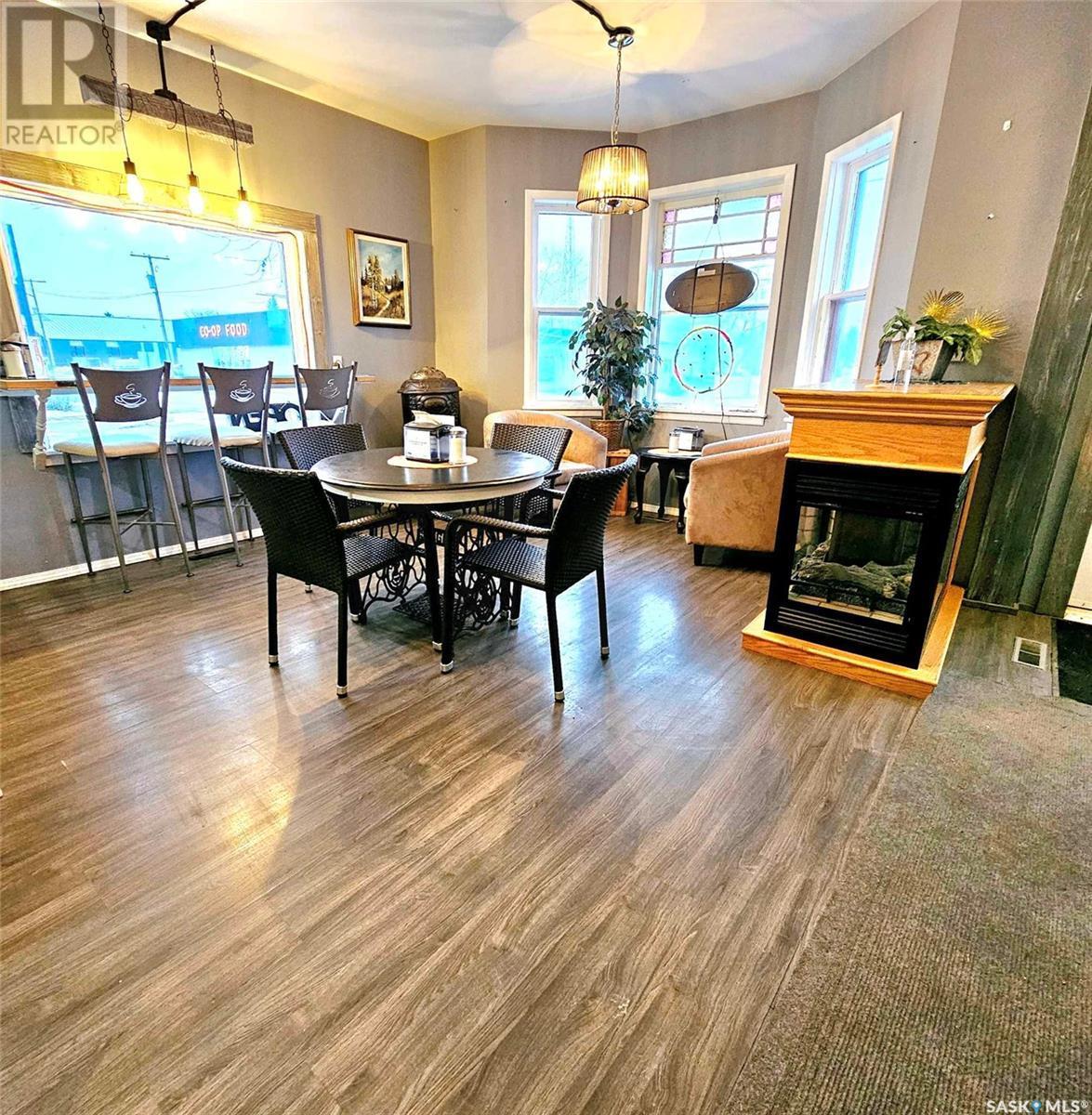 702 Main Street, Broadview, SK