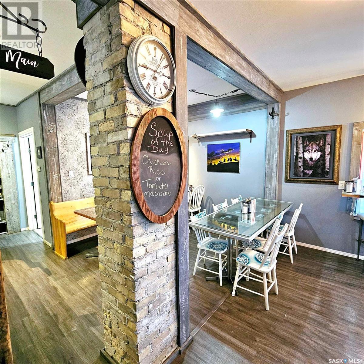 702 Main Street, Broadview, SK