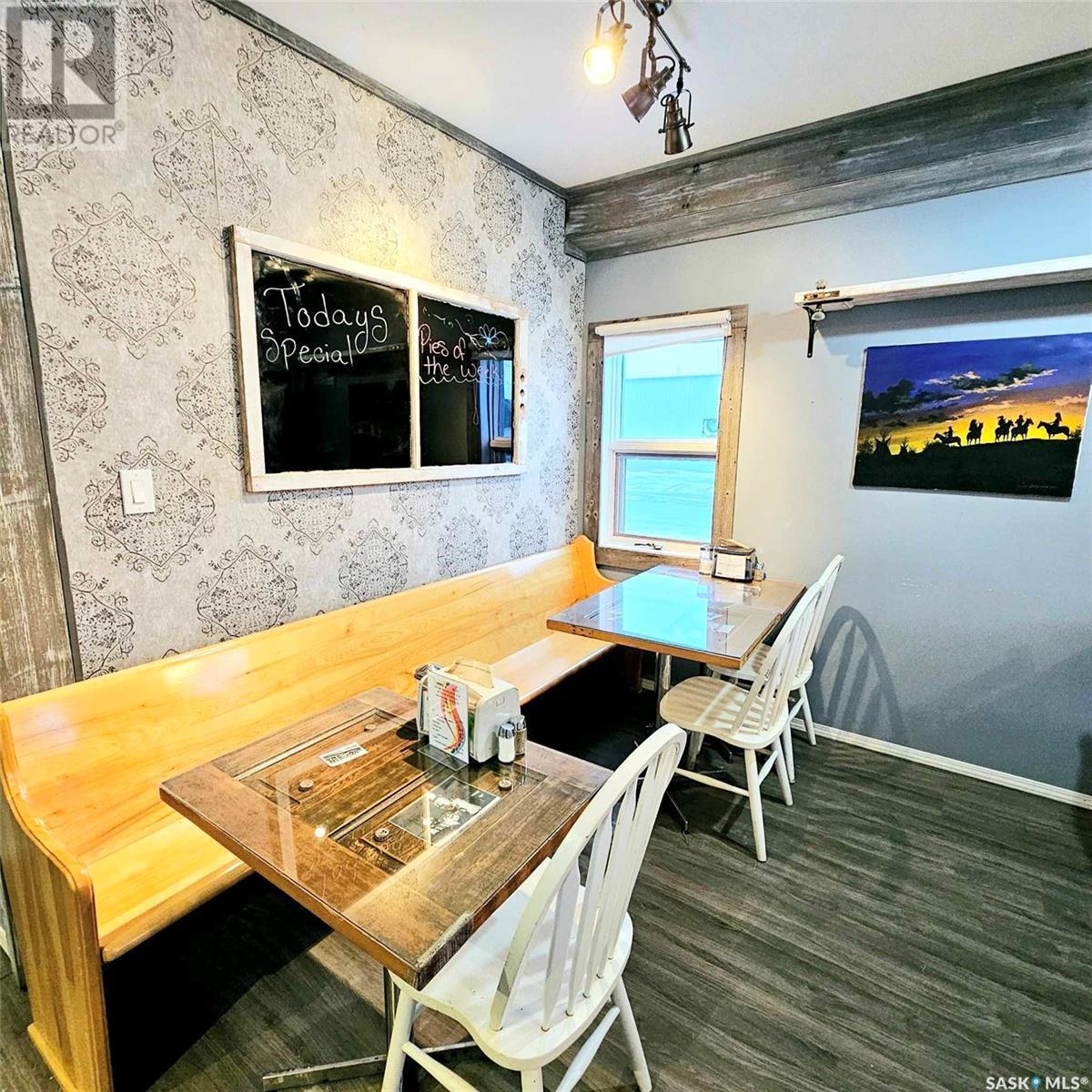 702 Main Street, Broadview, SK