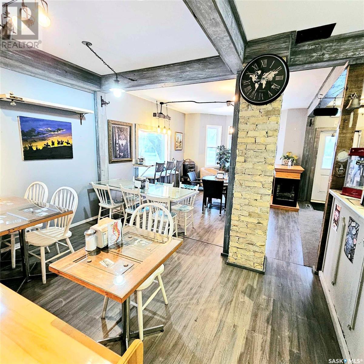 702 Main Street, Broadview, SK