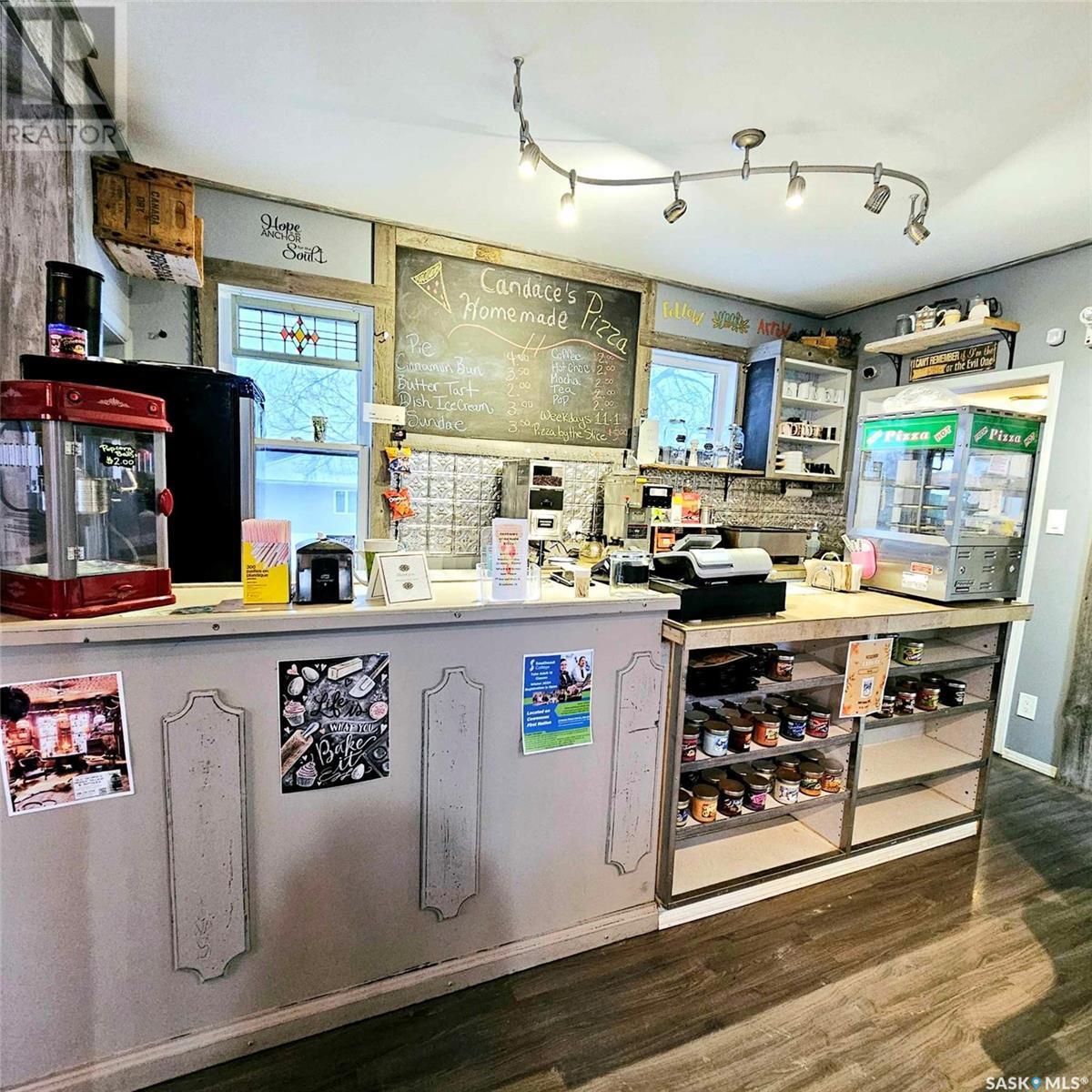 702 Main Street, Broadview, SK