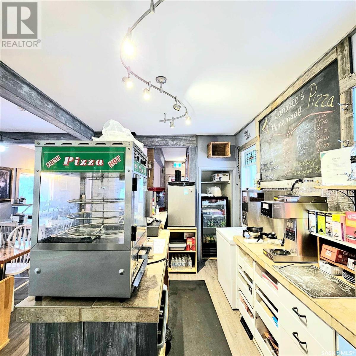 702 Main Street, Broadview, SK