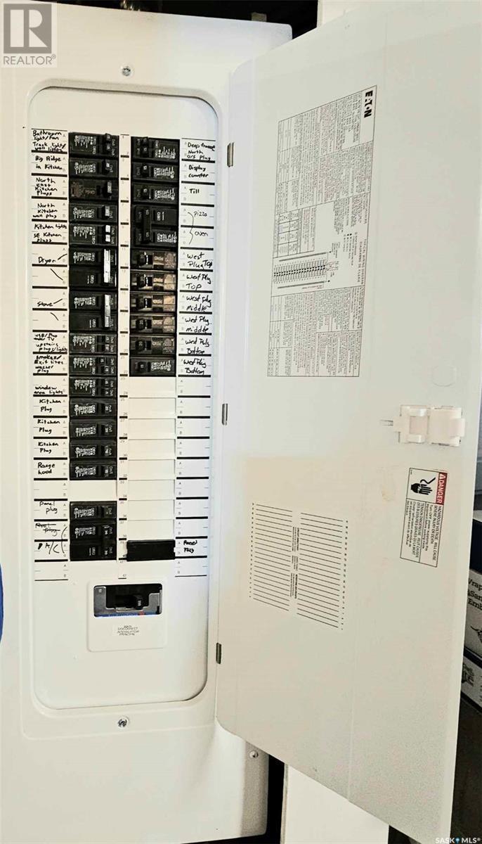 702 Main Street, Broadview, SK