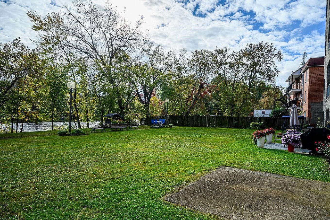 Vue d'ensemble - 310-305 Rue Laviolette, Saint-Jérôme, QC - Outdoor