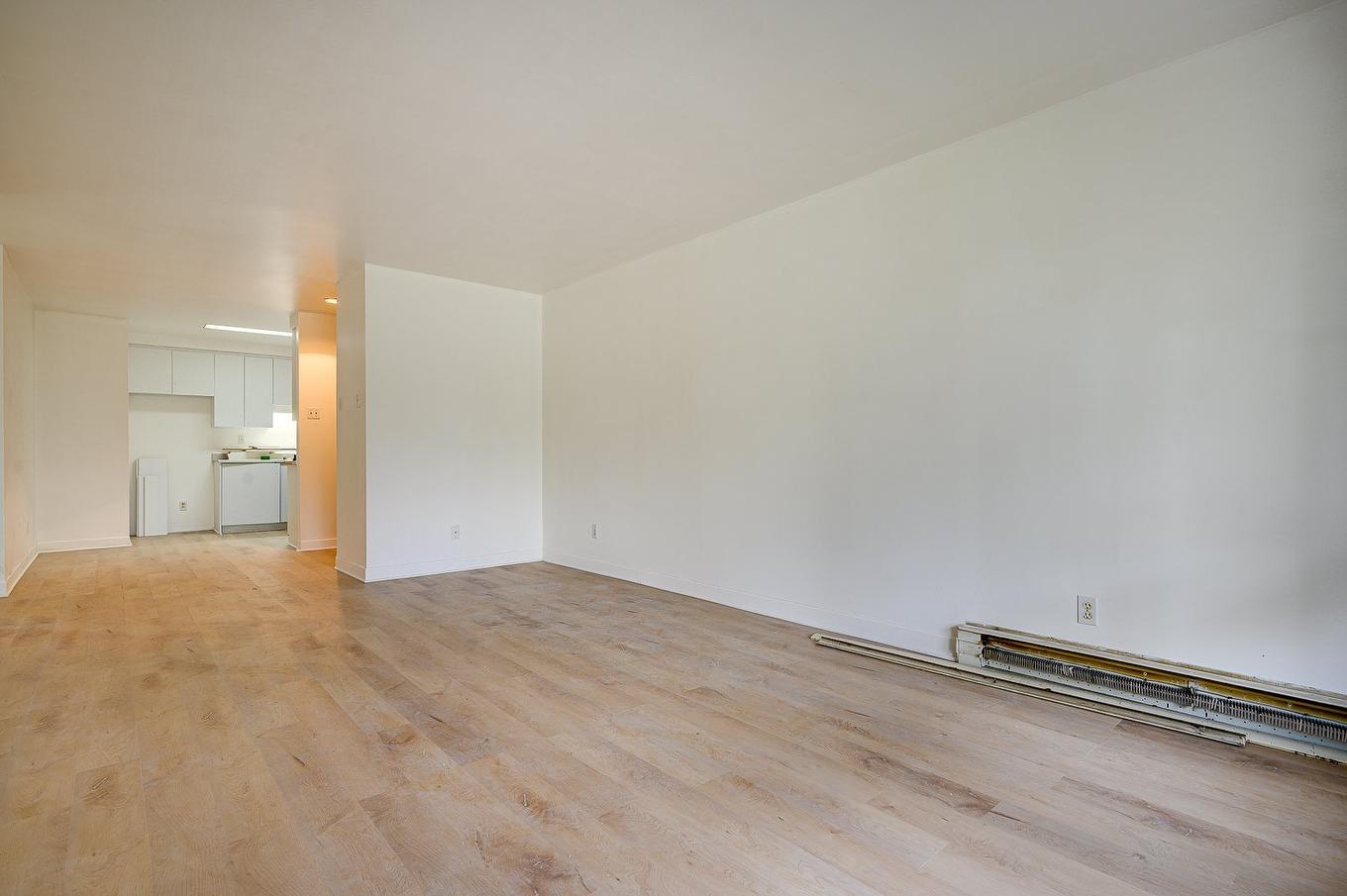 Salle à manger - 310-305 Rue Laviolette, Saint-Jérôme, QC - Indoor Photo Showing Other Room