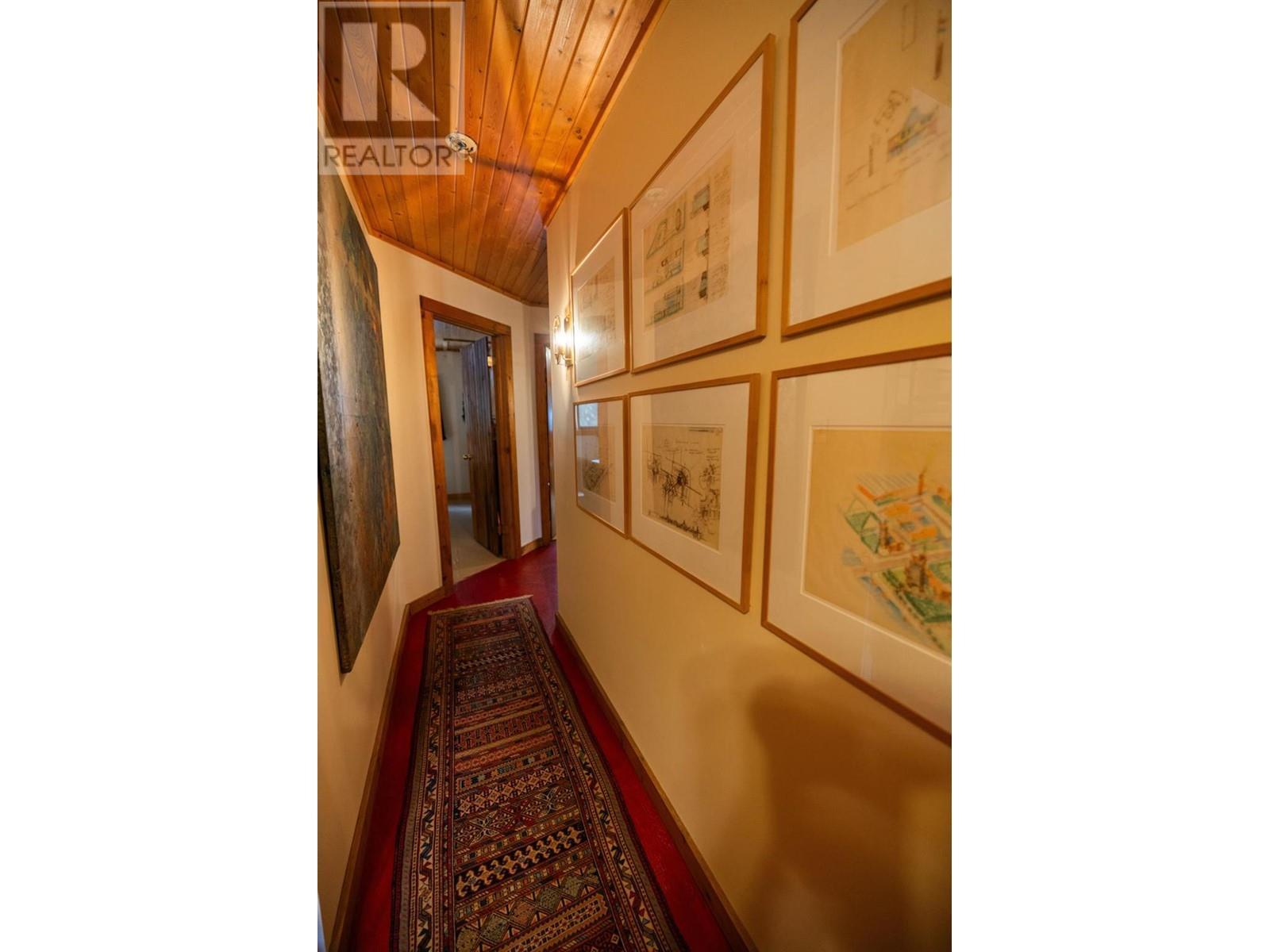 6225 Porto Rico Ymir Road, Ymir, BC - Indoor Photo Showing Other Room