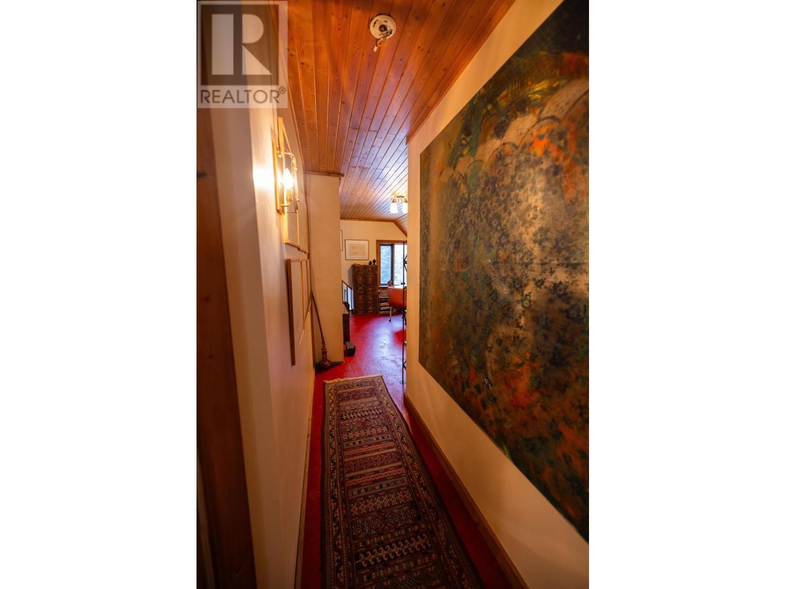 6225 Porto Rico Ymir Road, Ymir, BC - Indoor Photo Showing Other Room