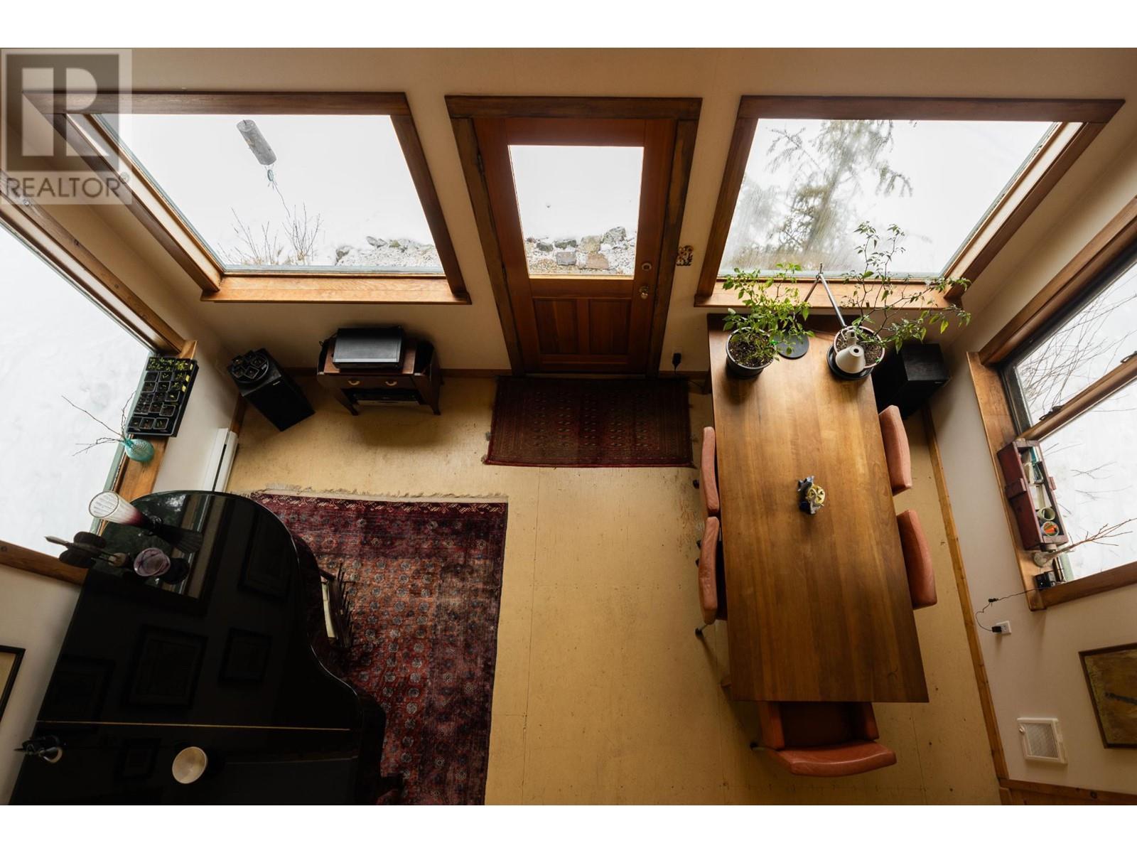 6225 Porto Rico Ymir Road, Ymir, BC - Indoor Photo Showing Other Room