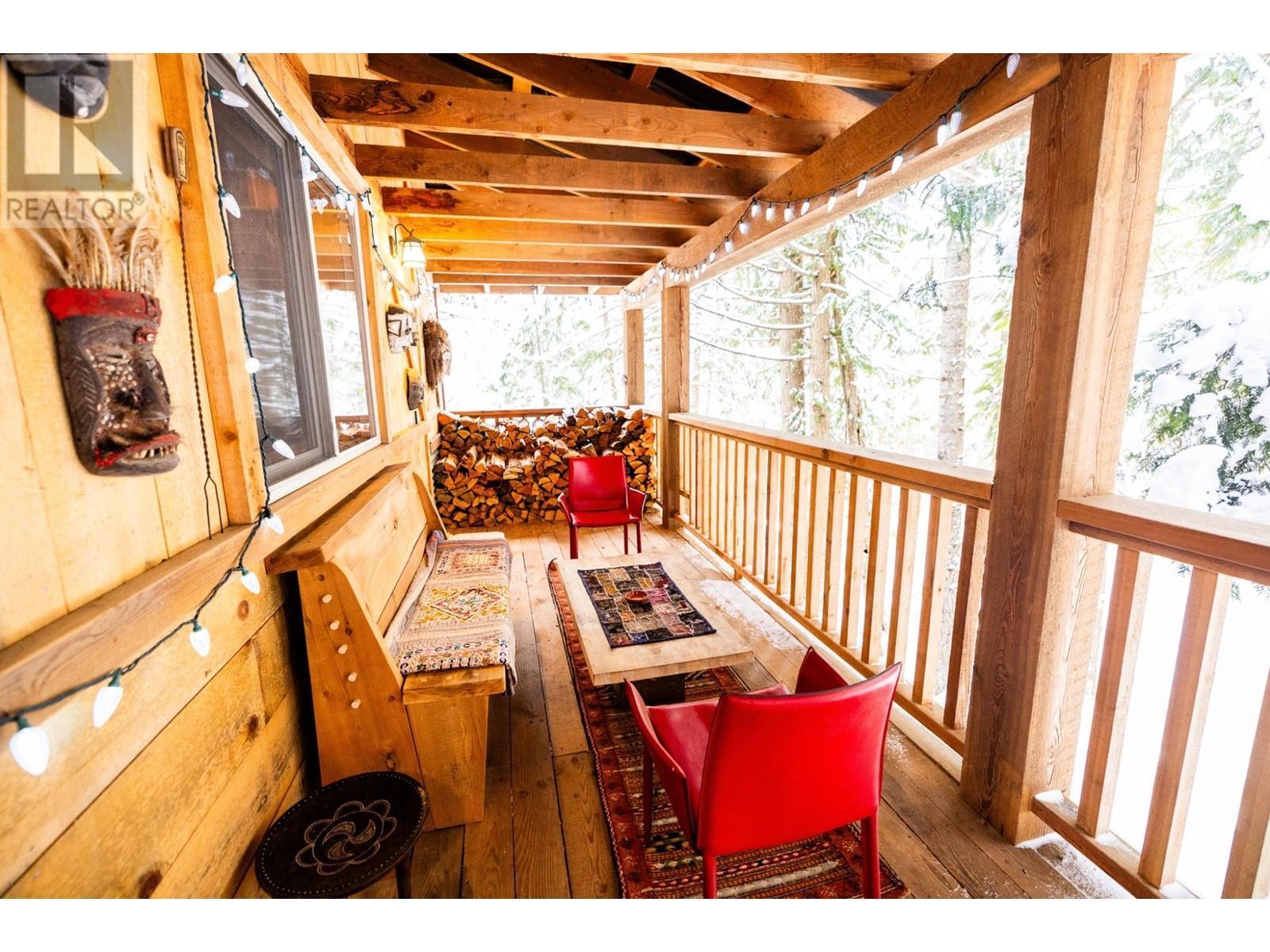 6225 Porto Rico Ymir Road, Ymir, BC - With Exterior