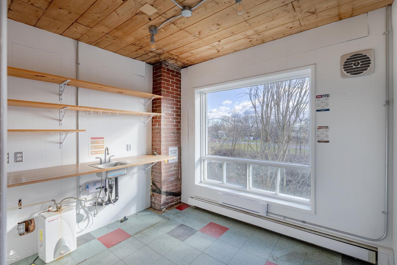 Intérieur - 640 Rue Tessier E., Saint-Casimir, QC - Indoor Photo Showing Garage