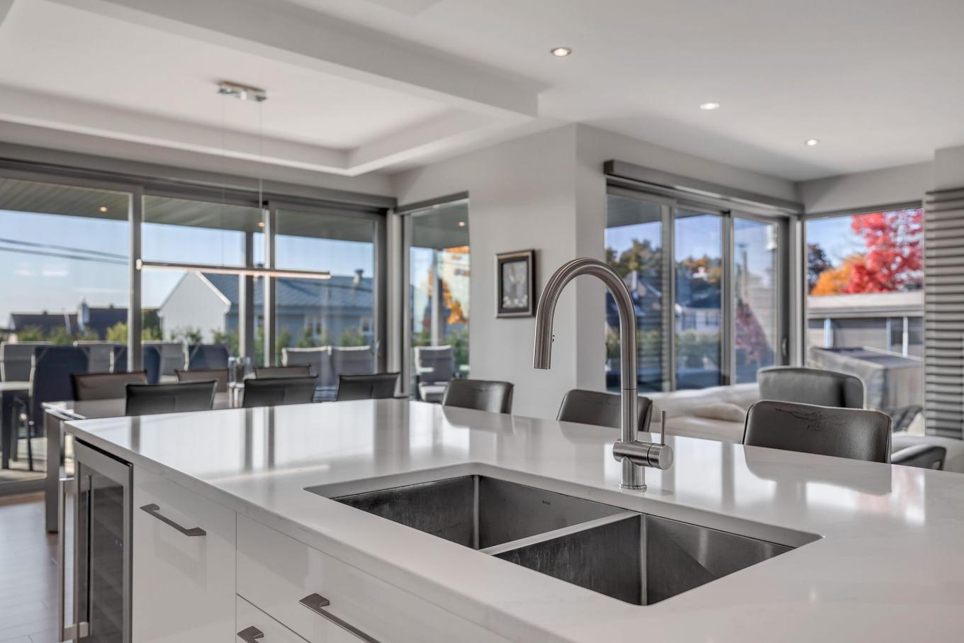 Kitchen - 6305 Rue Malouin, Québec (Charlesbourg), QC - Indoor Photo Showing Kitchen With Double Sink