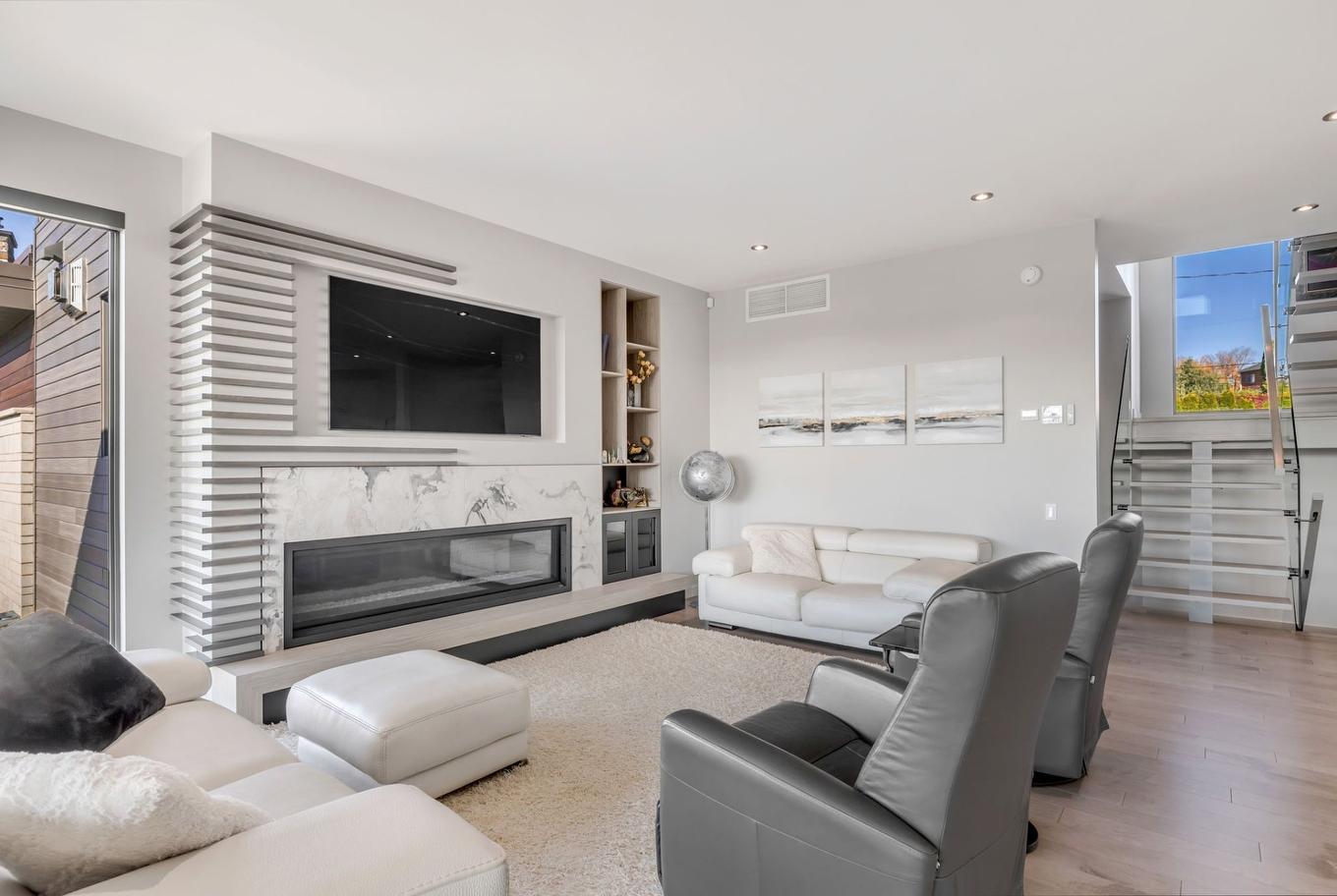 Living room - 6305 Rue Malouin, Québec (Charlesbourg), QC - Indoor Photo Showing Living Room With Fireplace