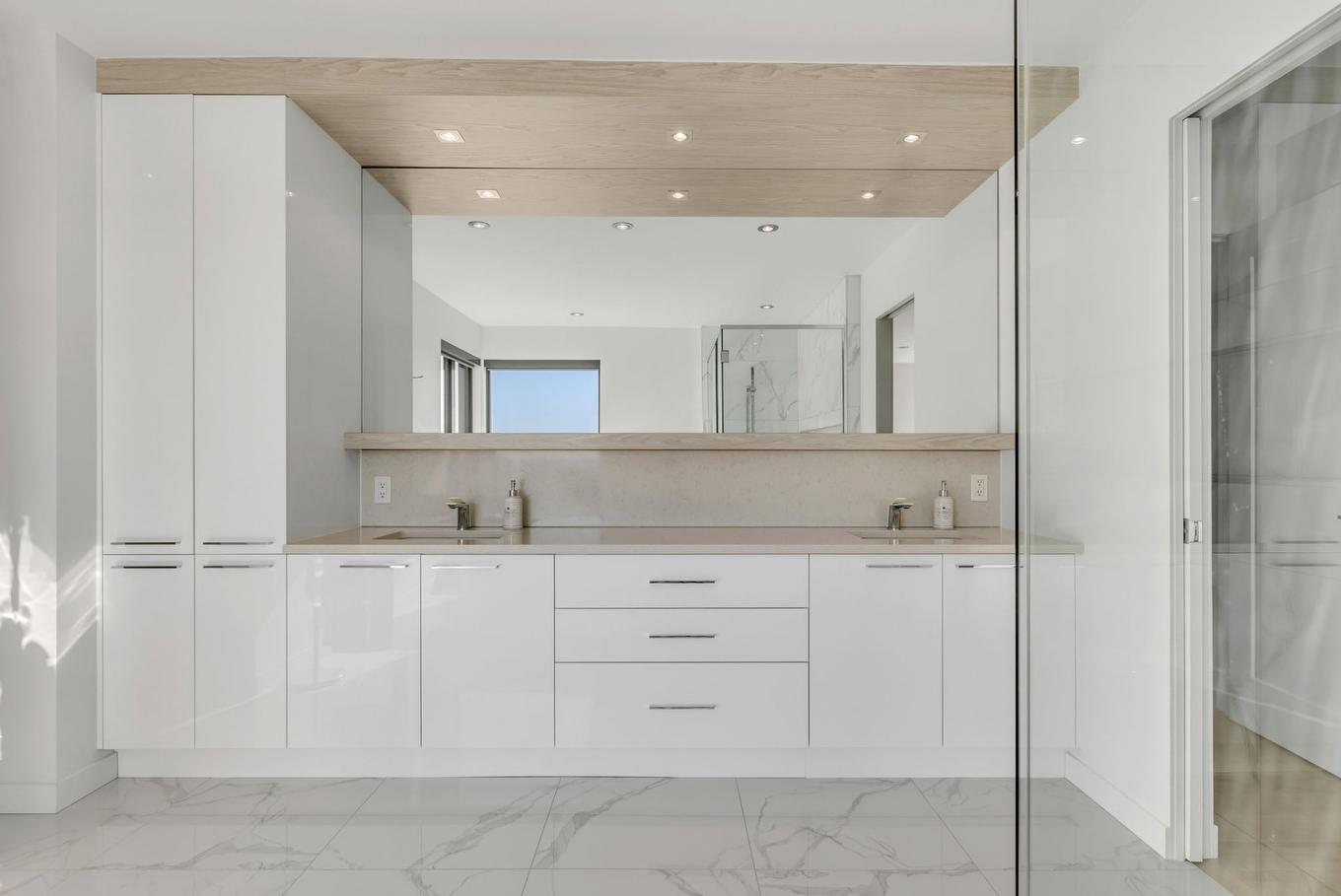 Ensuite bathroom - 6305 Rue Malouin, Québec (Charlesbourg), QC - Indoor Photo Showing Bathroom