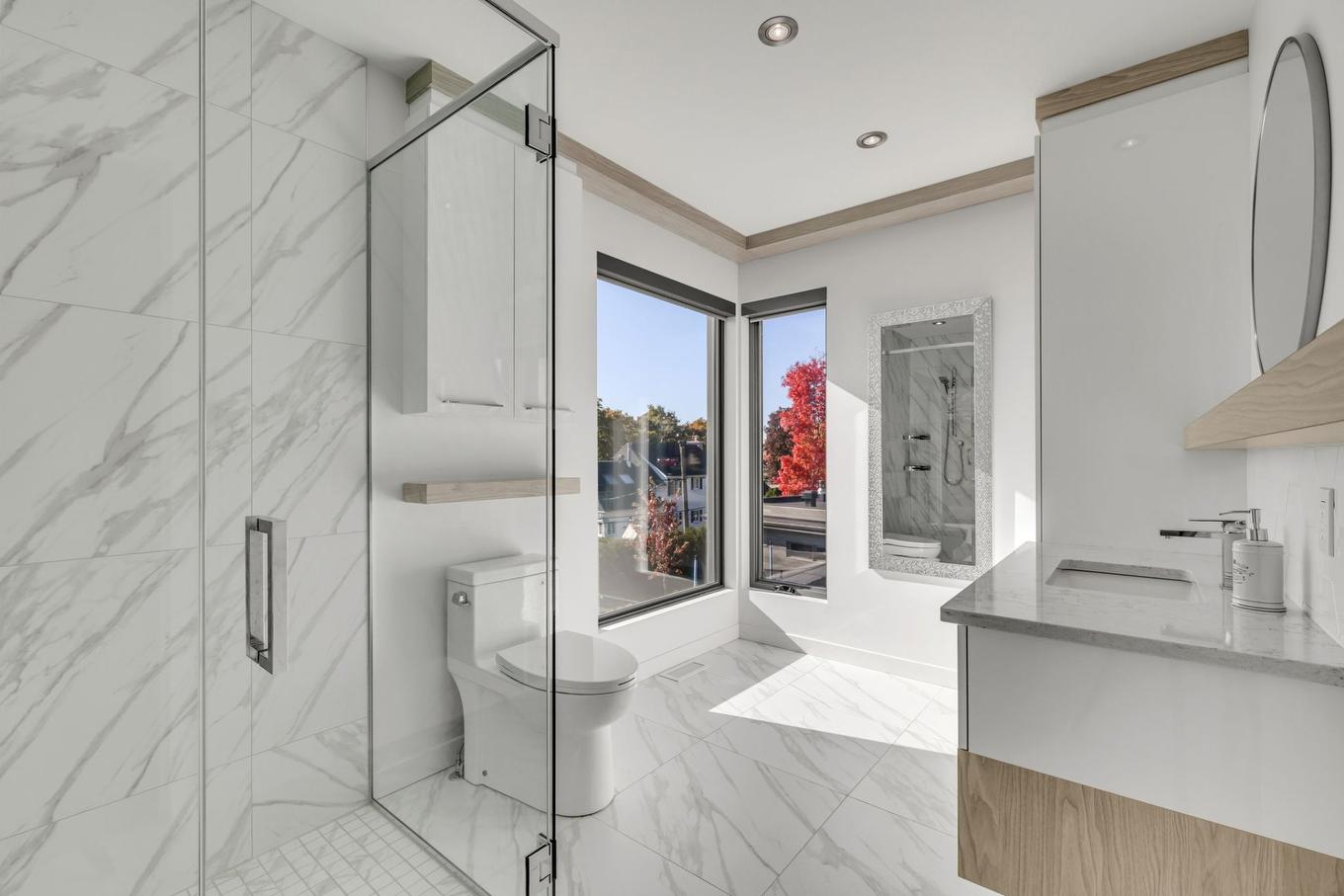 Bathroom - 6305 Rue Malouin, Québec (Charlesbourg), QC - Indoor Photo Showing Bathroom