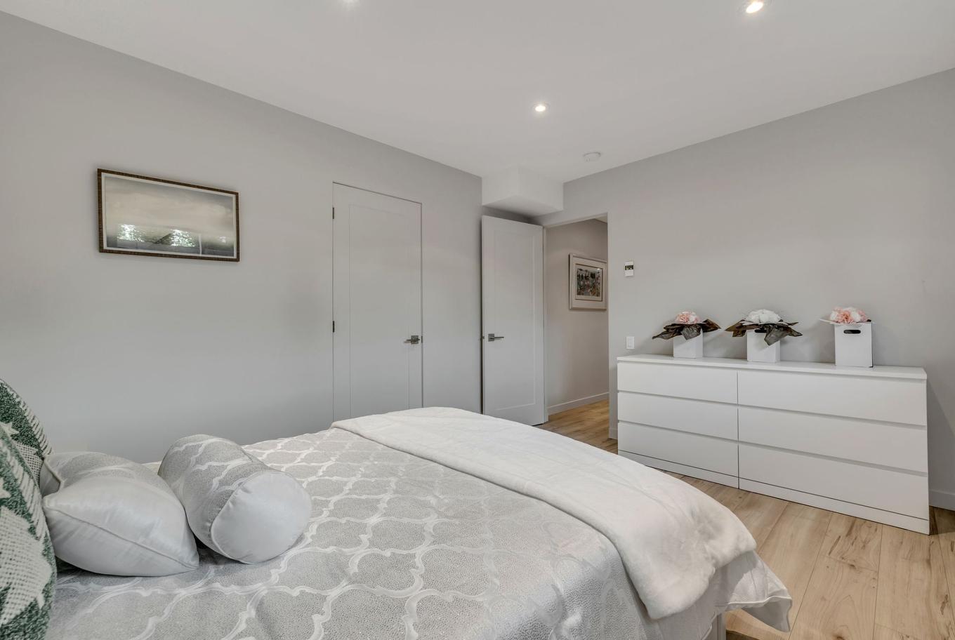 Bedroom - 6305 Rue Malouin, Québec (Charlesbourg), QC - Indoor Photo Showing Bedroom