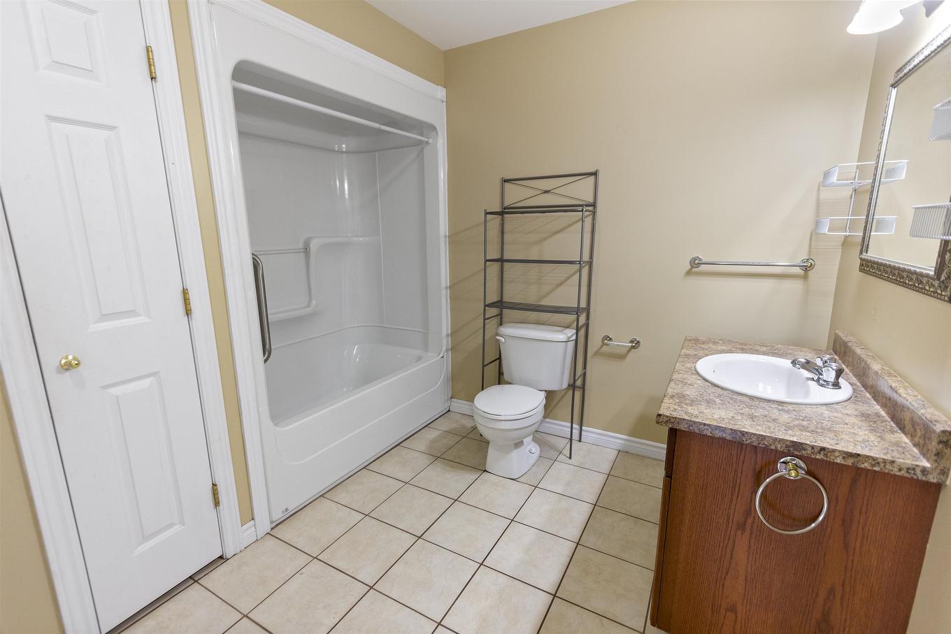 11 17 Heatherway Drive, Cornwall, PE