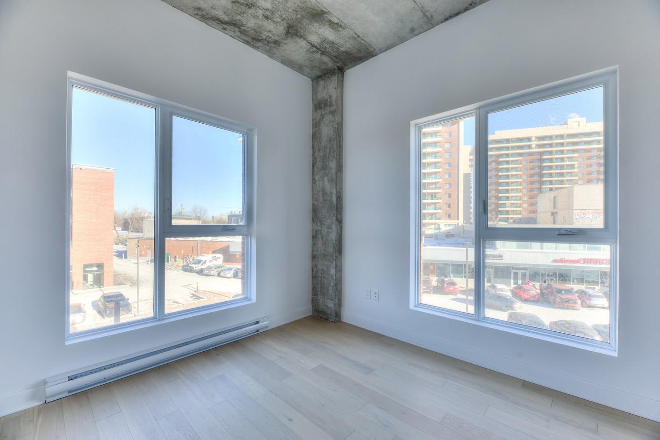 Living room - 906-1971 Rue Du Havre, Montréal (Ville-Marie), QC - Indoor Photo Showing Other Room