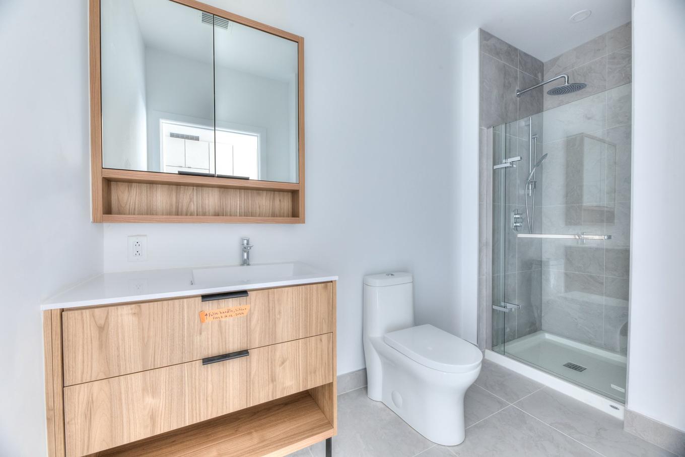 Salle de bains - 308-1971 Rue Du Havre, Montréal (Ville-Marie), QC - Indoor Photo Showing Bathroom