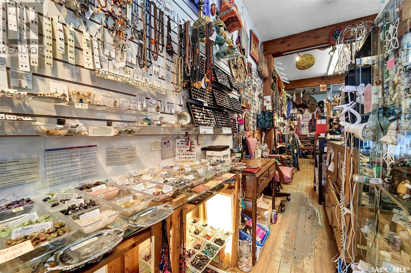 632 Broadway Avenue, Saskatoon, SK