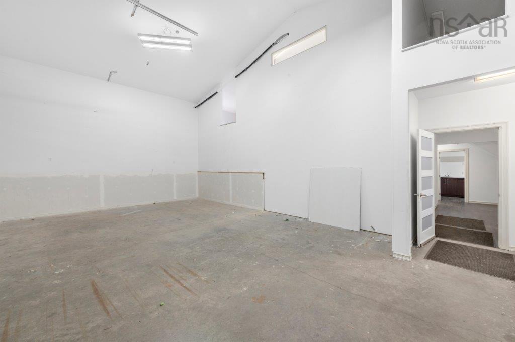 63 Mcquade Lake Crescent, Halifax, NS