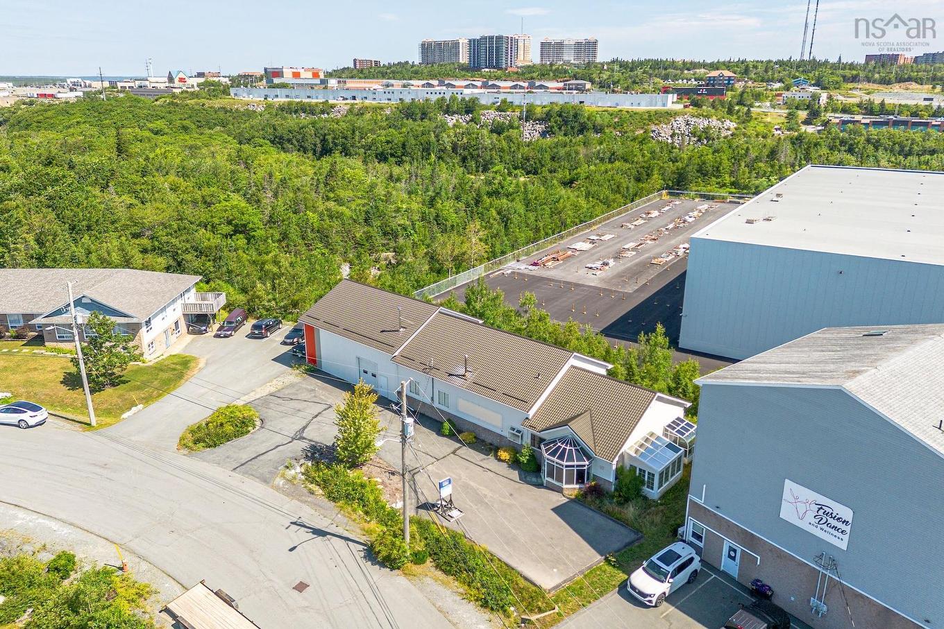 63 Mcquade Lake Crescent, Halifax, NS