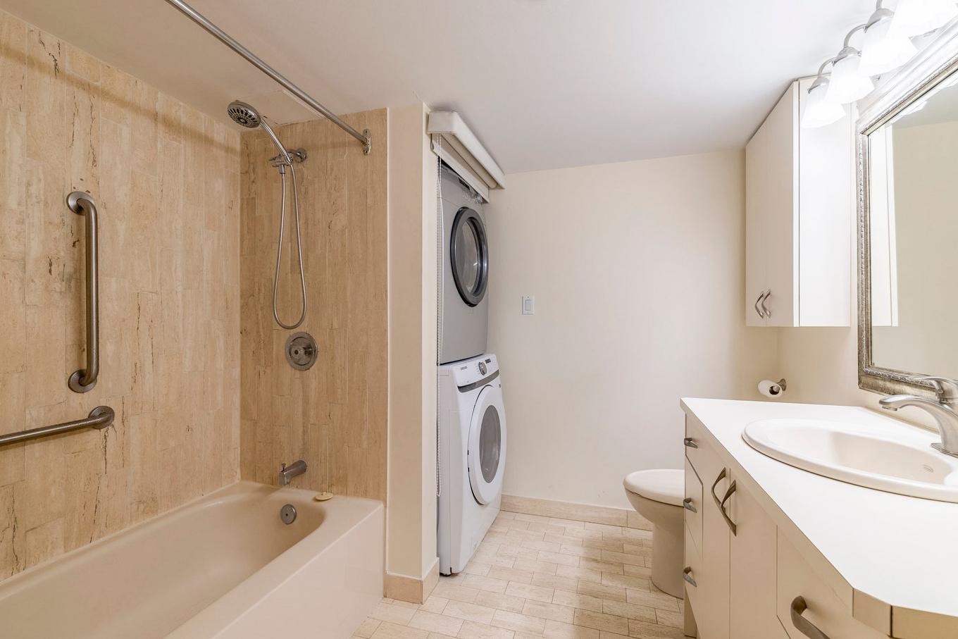 Bathroom - 501-3455 Rue Drummond, Montréal (Ville-Marie), QC - Indoor