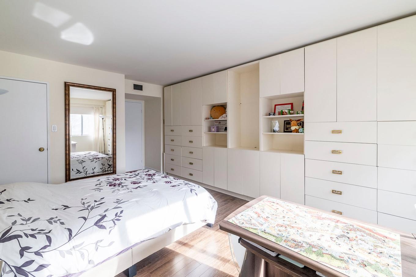 Bedroom - 501-3455 Rue Drummond, Montréal (Ville-Marie), QC - Indoor Photo Showing Bedroom