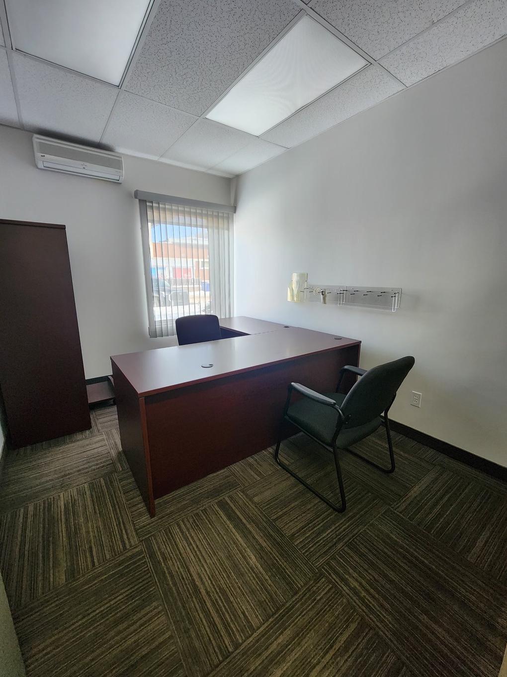 Office - 3-288 Rue St-Joseph, La Tuque, QC - Indoor Photo Showing Office