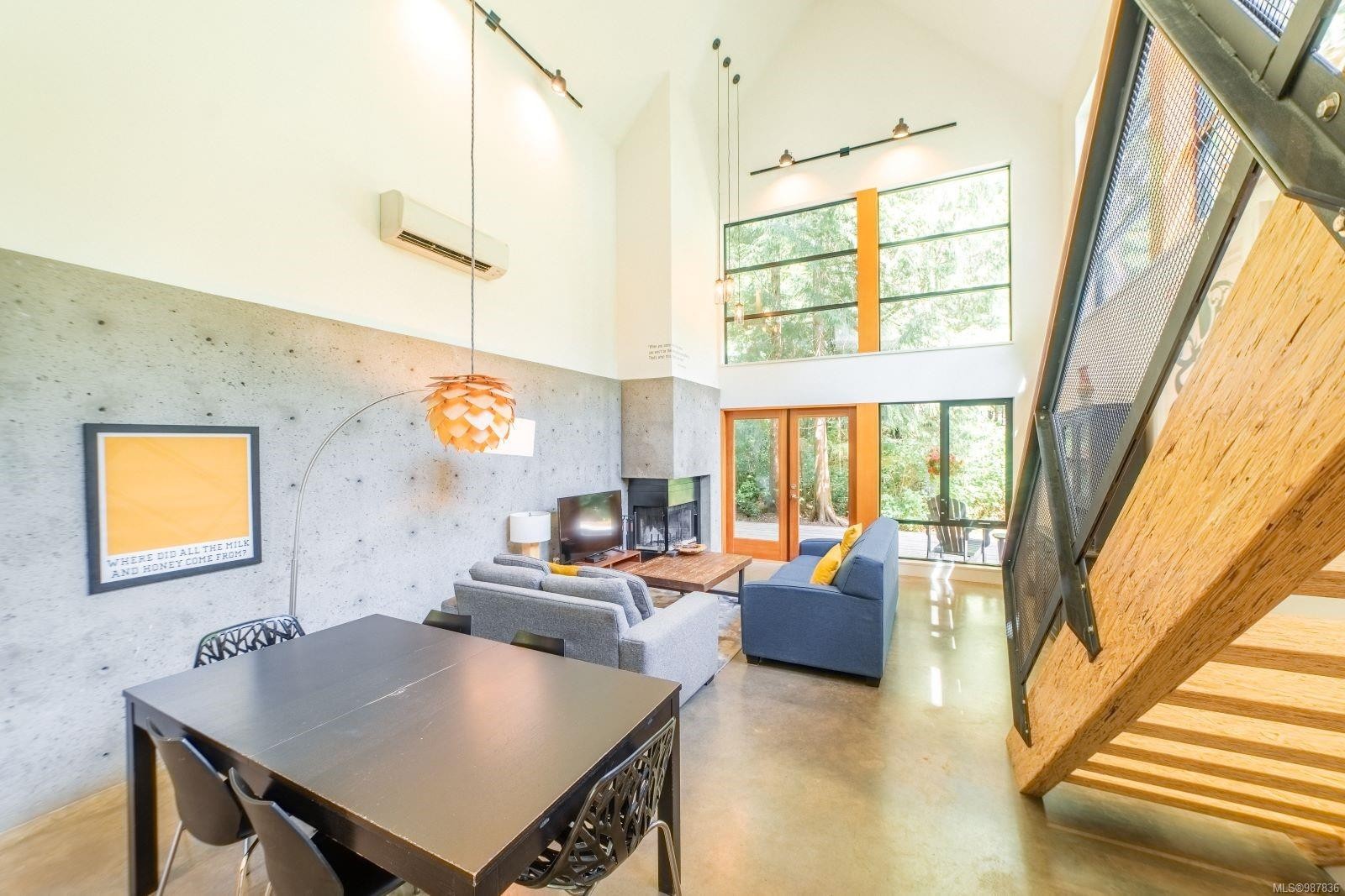 1156 Pacific Rim Hwy, Tofino, BC