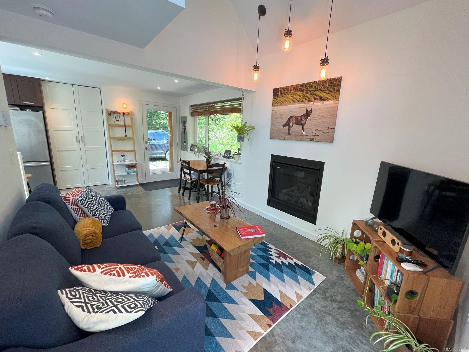 1156 Pacific Rim Hwy, Tofino, BC