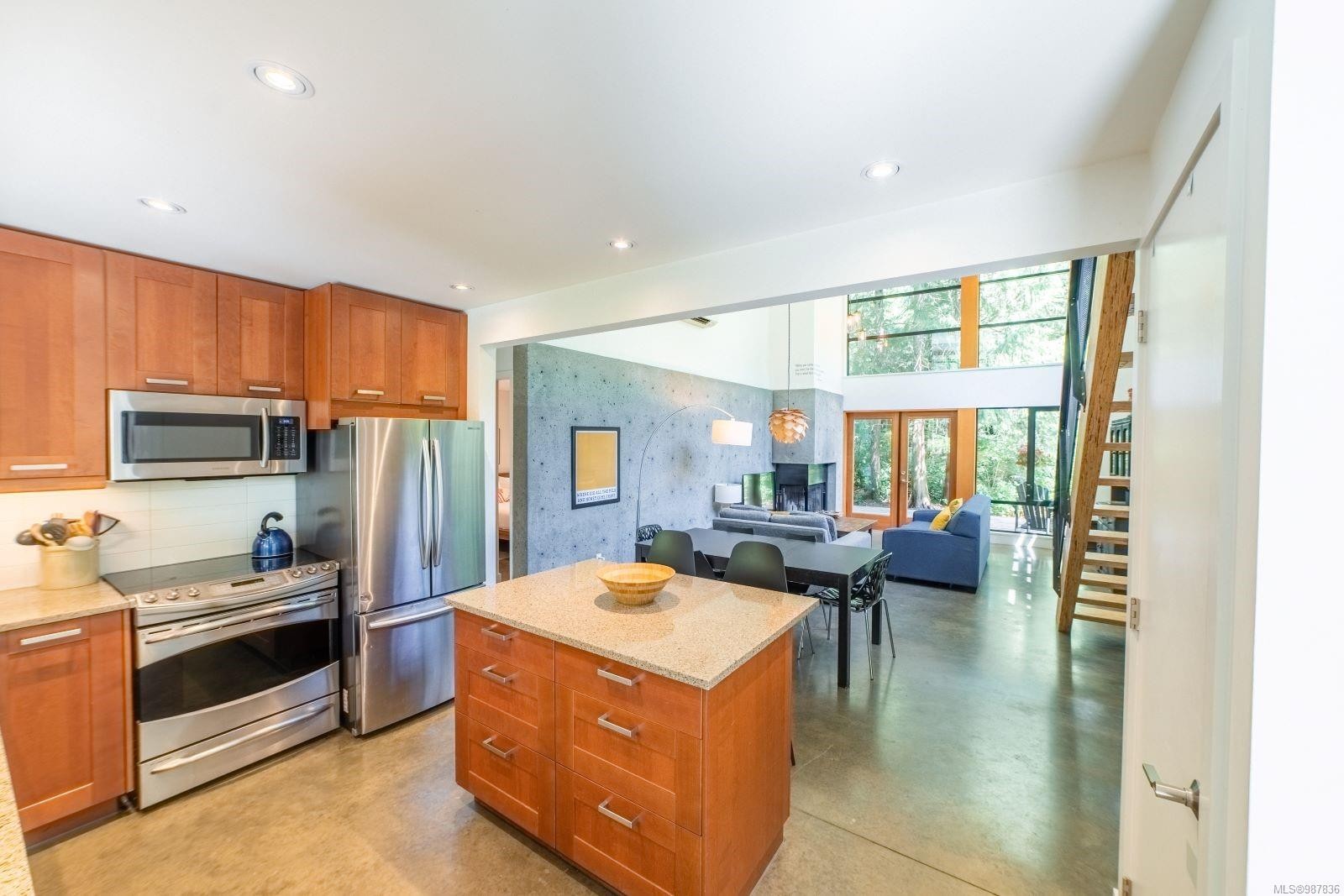 1156 Pacific Rim Hwy, Tofino, BC