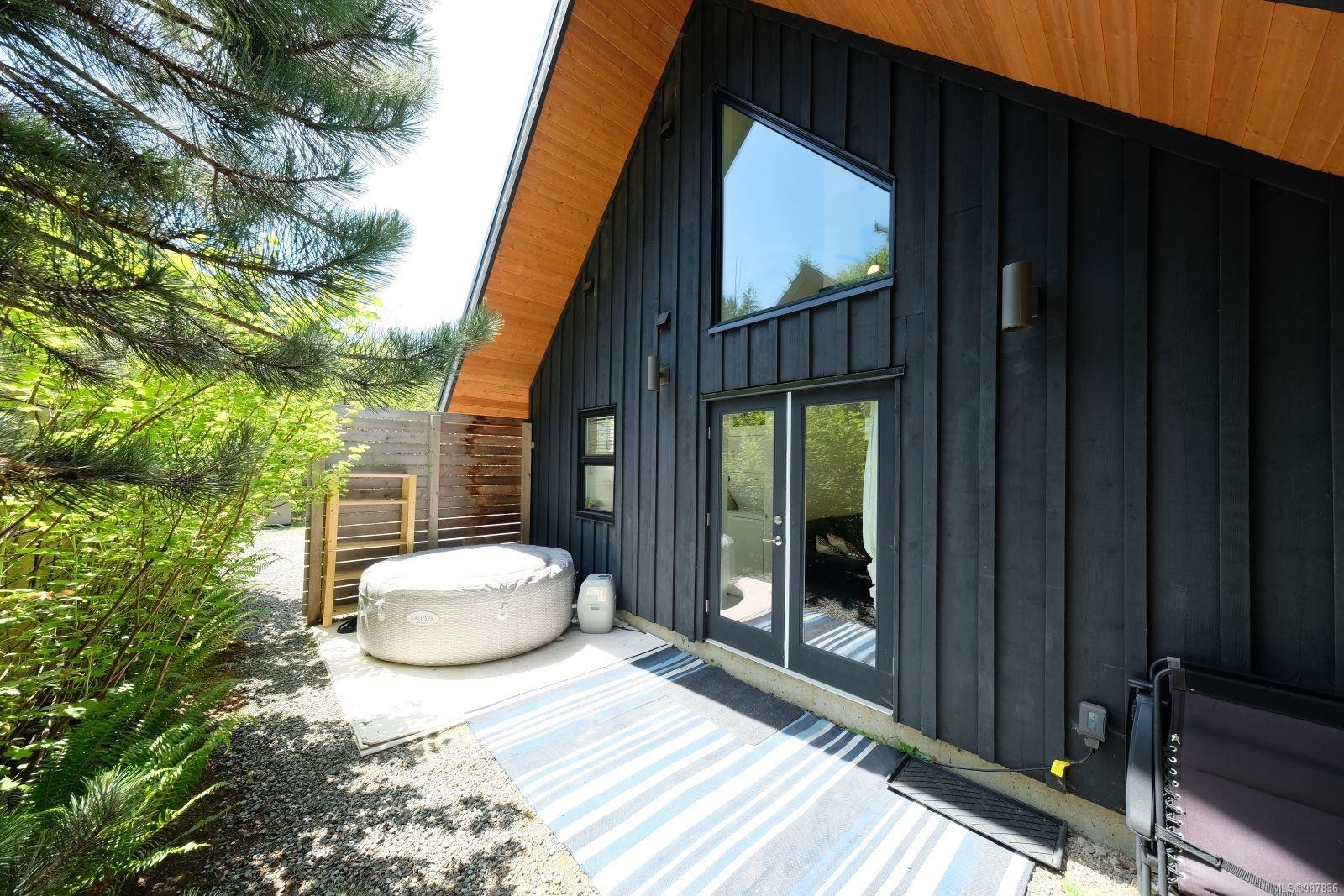 1156 Pacific Rim Hwy, Tofino, BC