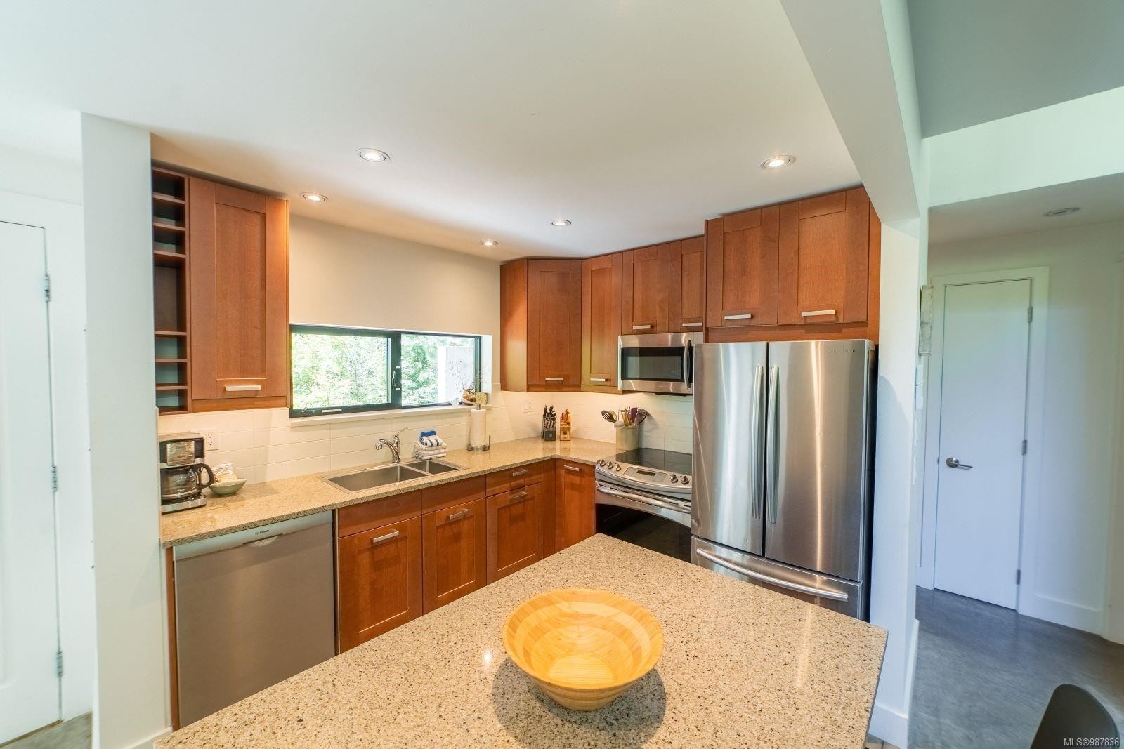 1156 Pacific Rim Hwy, Tofino, BC