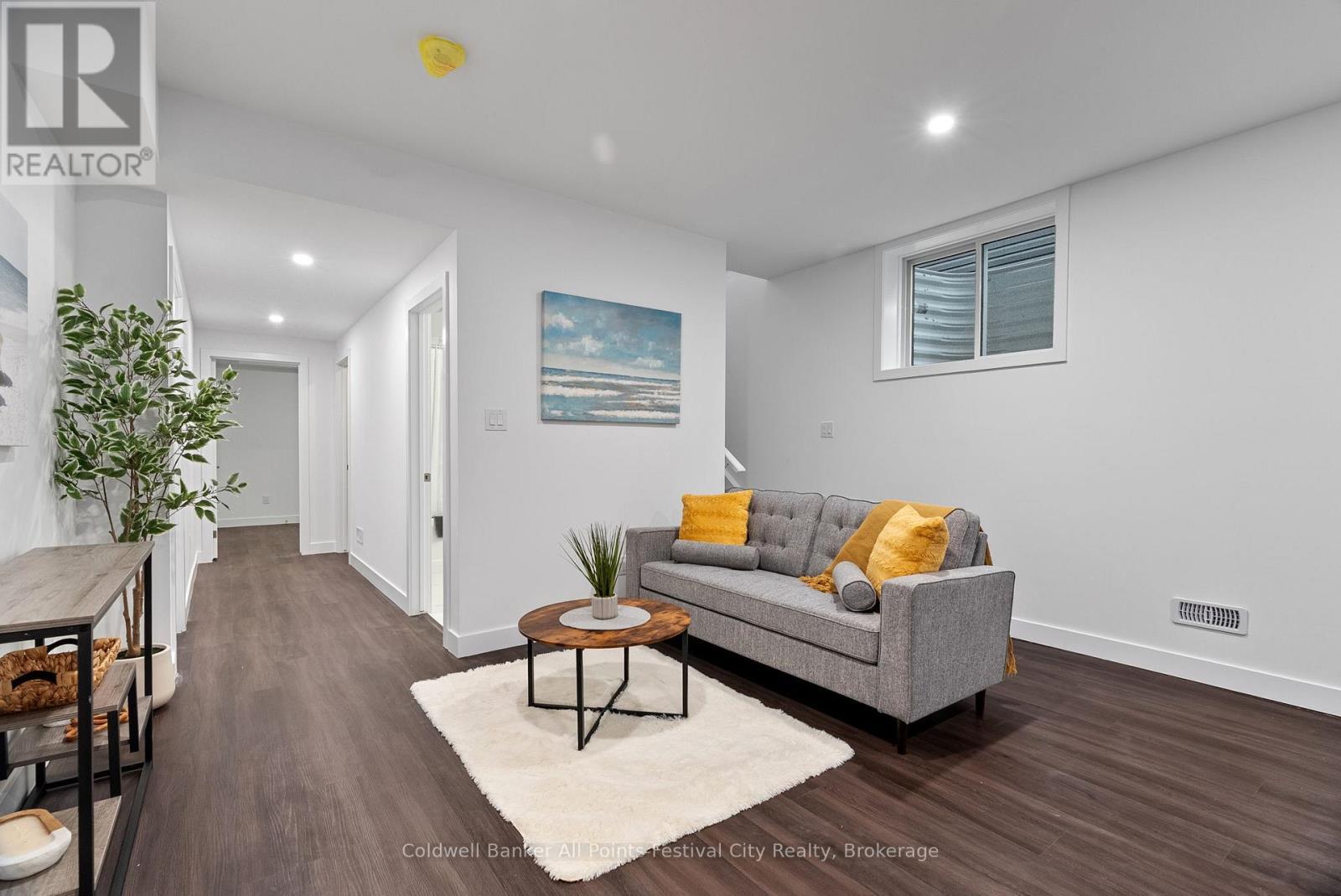 170 Park Street, Goderich (Goderich (Town)), ON - Indoor Photo Showing Living Room