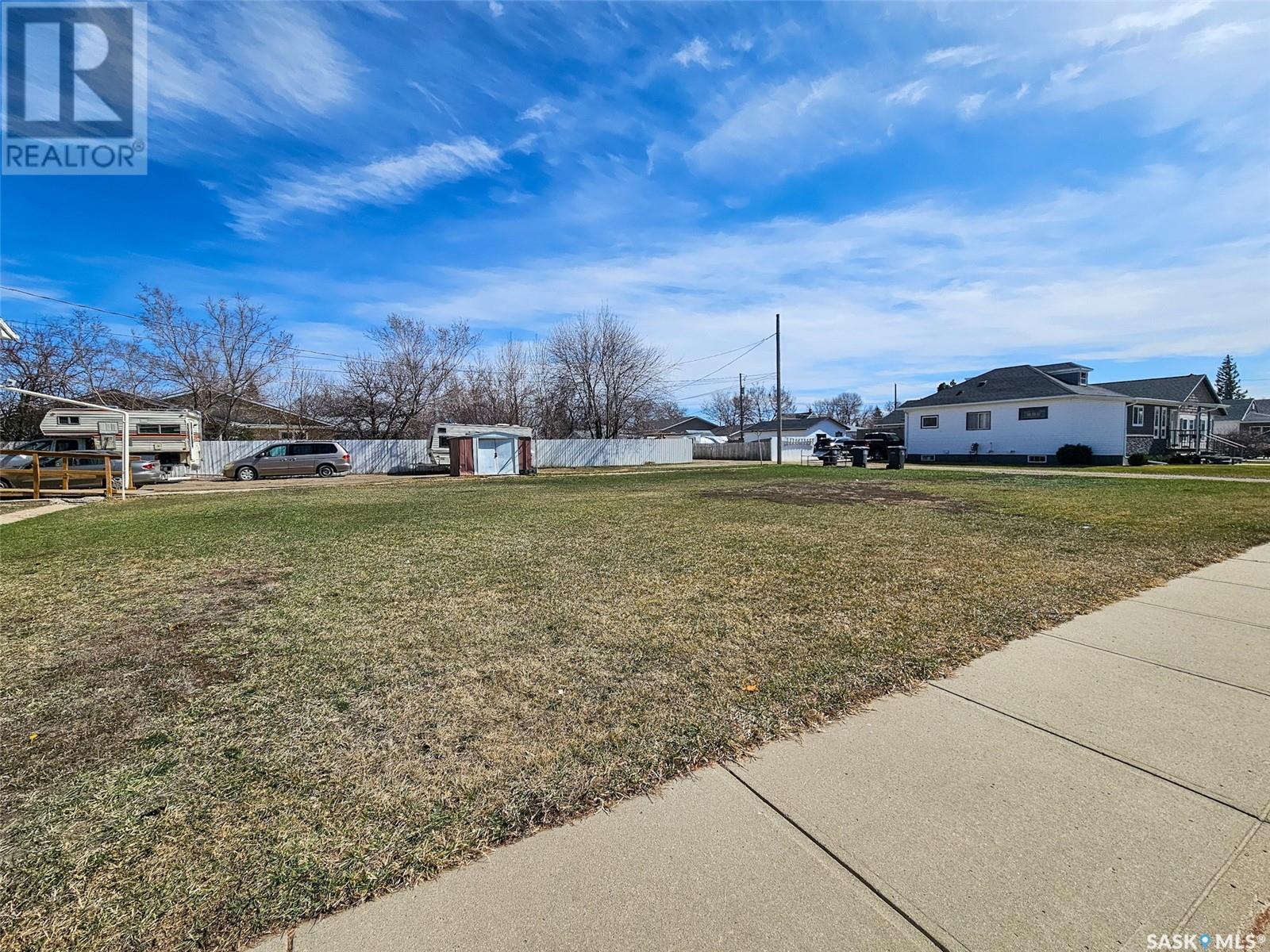 3 4Th Avenue Se, Swift Current, SK - Outdoor