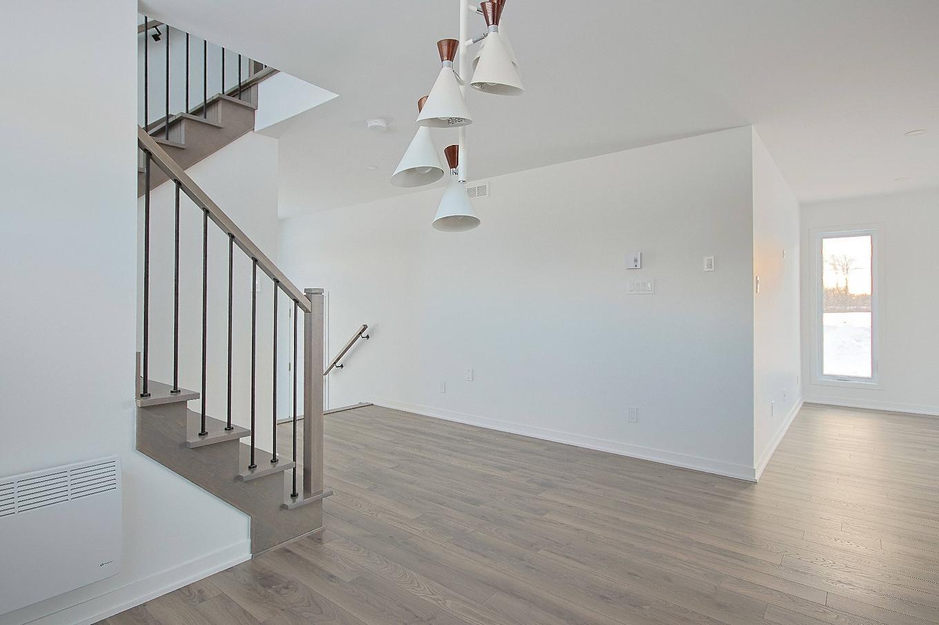 Overall view - Rue Pierre-Dionne, Salaberry-De-Valleyfield, QC - Indoor Photo Showing Other Room