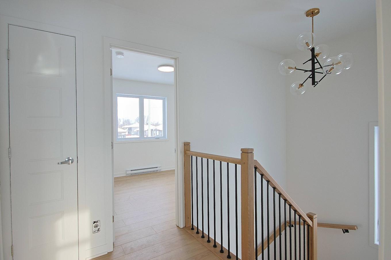 Passageway - Rue Pierre-Dionne, Salaberry-De-Valleyfield, QC - Indoor Photo Showing Other Room