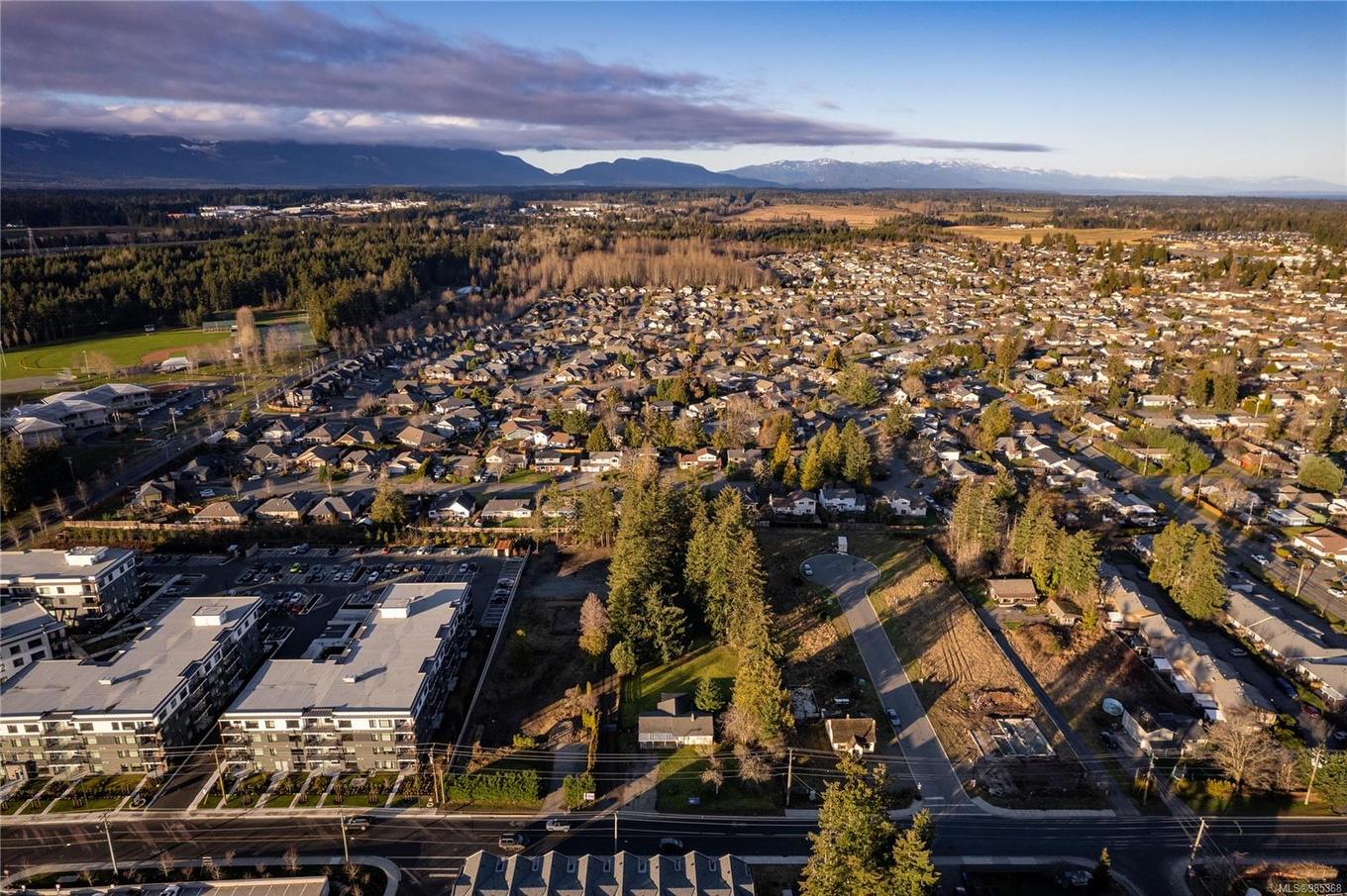 353 Moilliet St, Parksville, BC - Outdoor With View