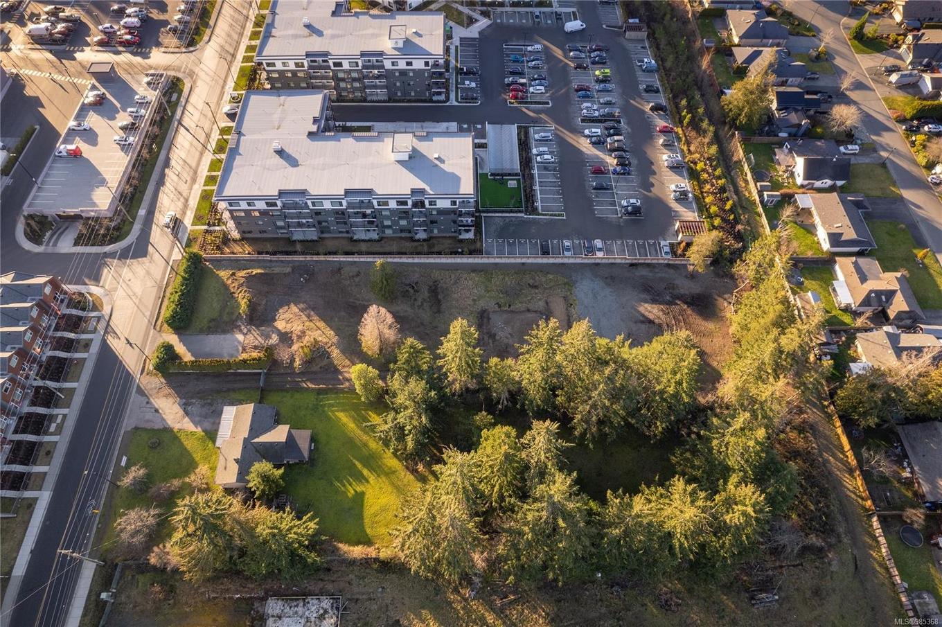 353 Moilliet St, Parksville, BC - Outdoor With View